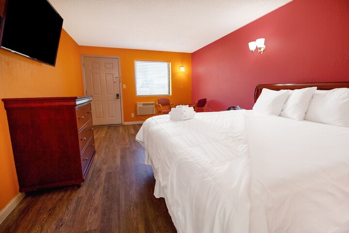 Room 21 of 46