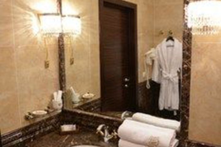 Room 3 of 55