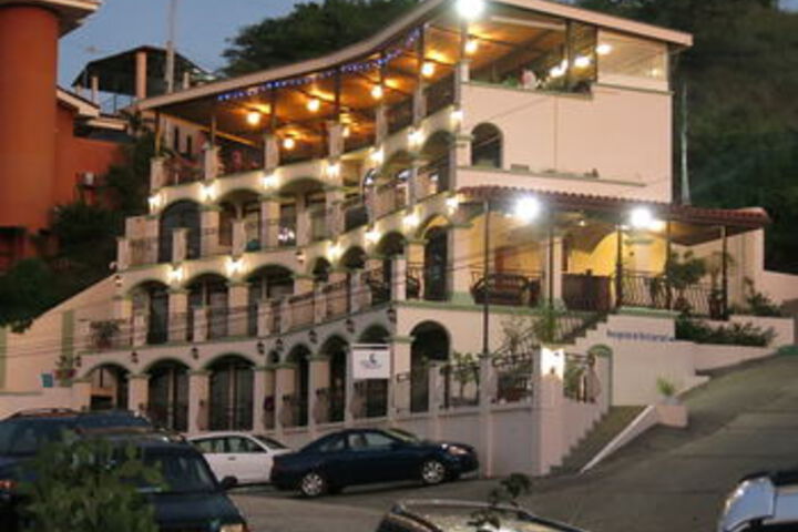 Hotel 38 of 64
