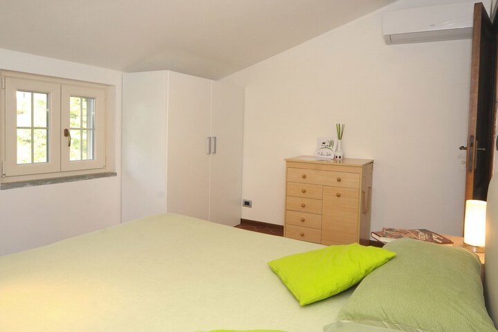 Room 17 of 63