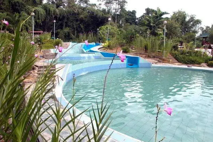 Pool 7 of 13