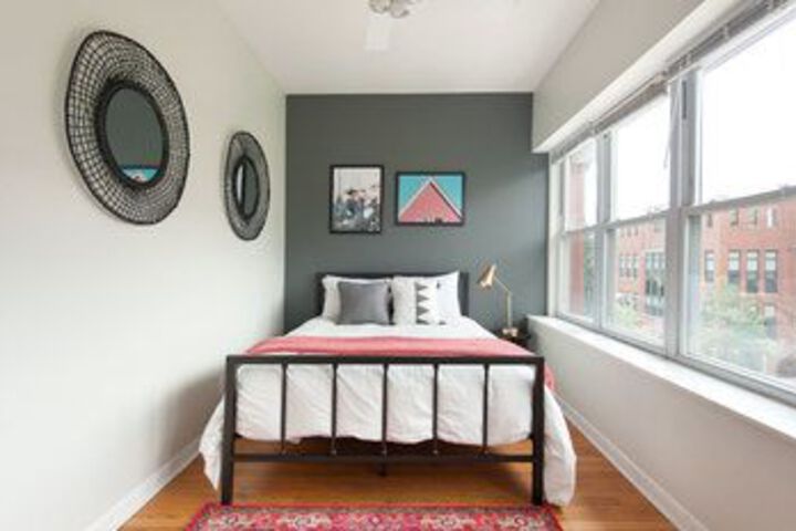 Room 13 of 22