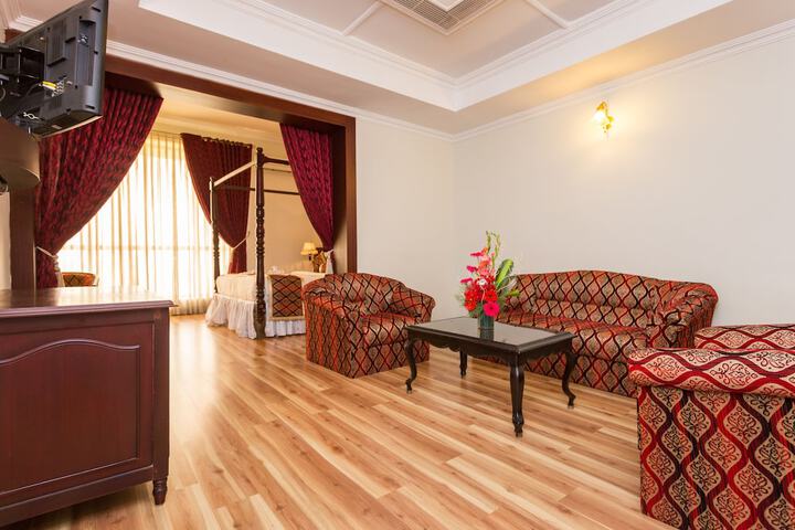 Room 10 of 95