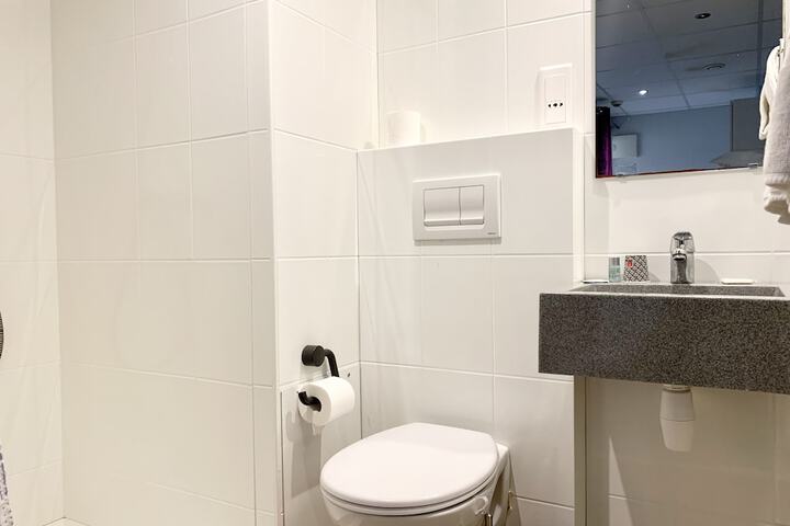 Room 60 of 75