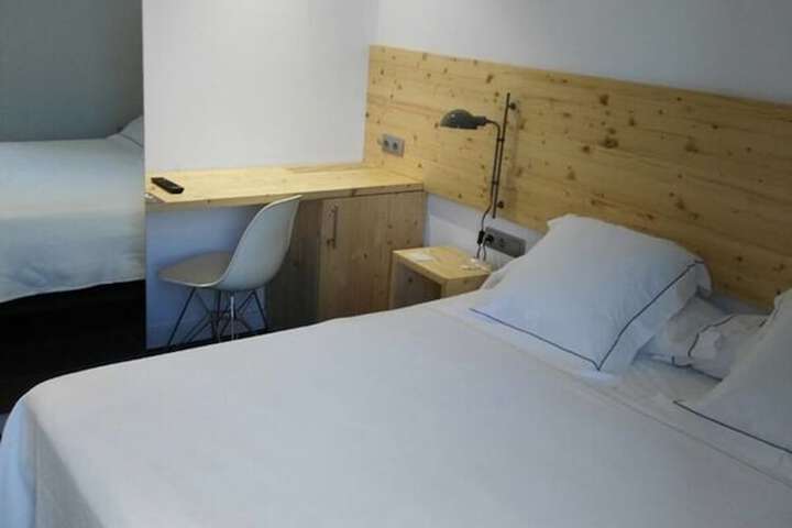 Room 16 of 90