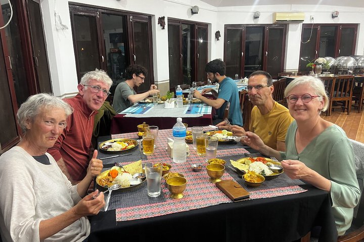 Dining 33 of 53