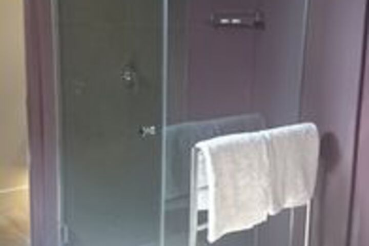 Room 15 of 53