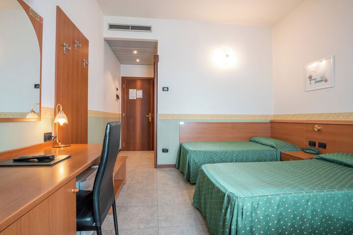 Room 36 of 59
