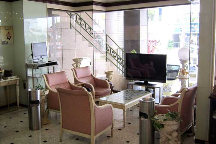 Hotel Lobby