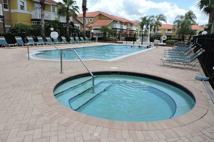 Pool 16 of 34