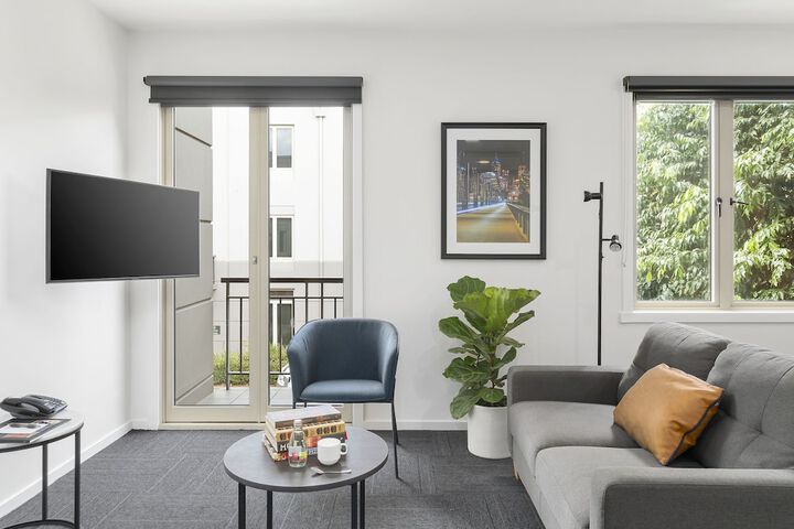 Room 9 of 28