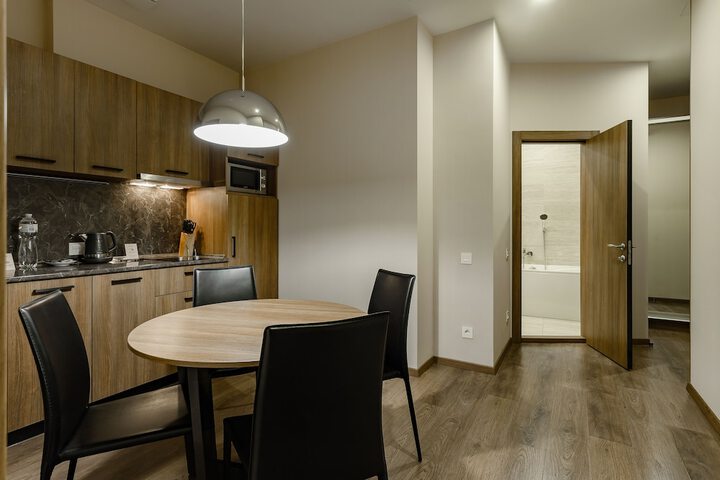 Room 44 of 92