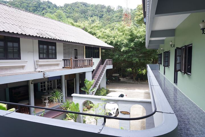 Terrace/Patio 98 of 104