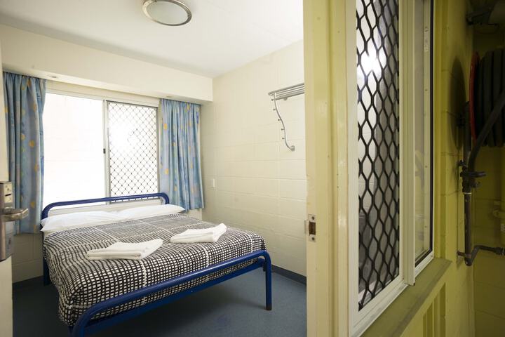 Room 21 of 63