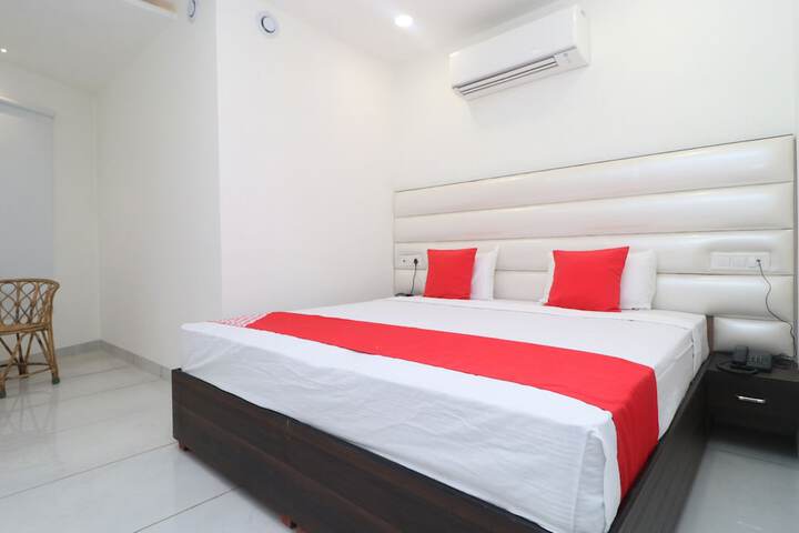 Room 5 of 23