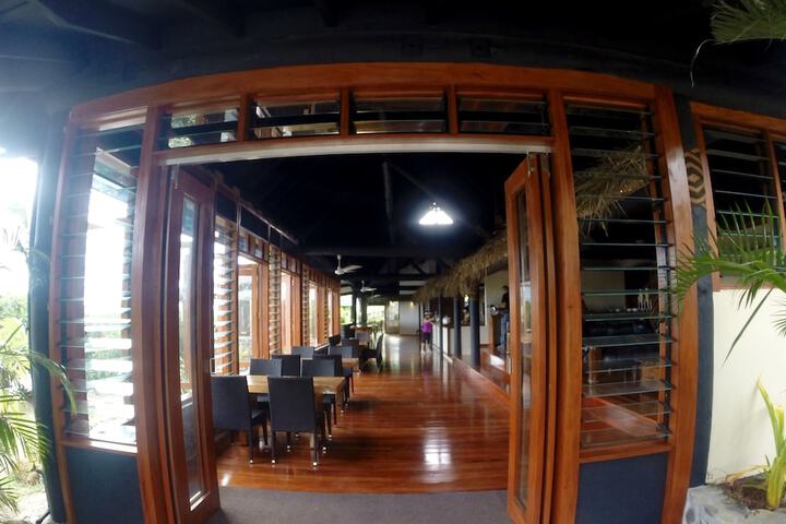 Dining 118 of 246