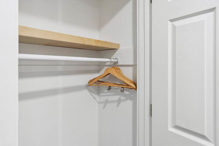 Room 5 of 72