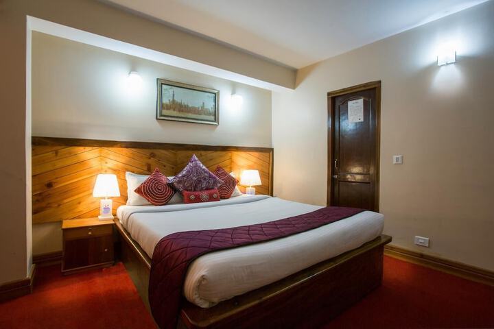 Room 3 of 43