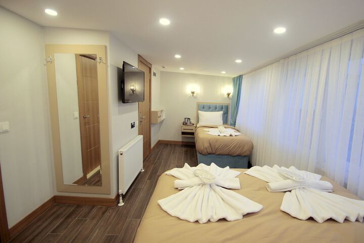 Room 14 of 87