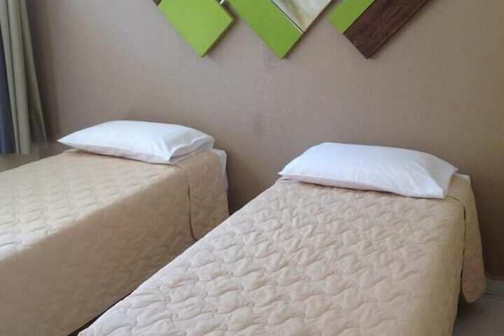 Room 8 of 17