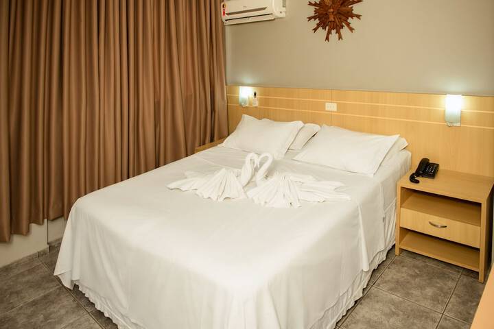 Room 5 of 28