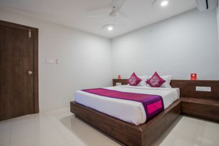 Room 11 of 21