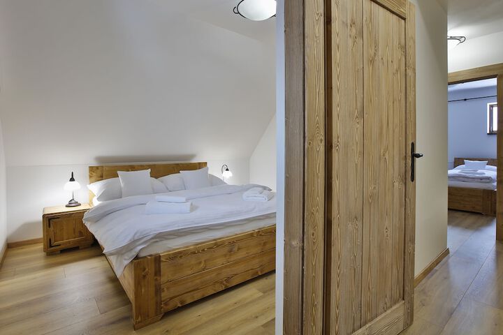 Room 8 of 47