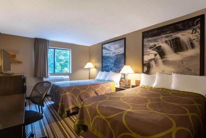 2 Double Beds (7 of 7)