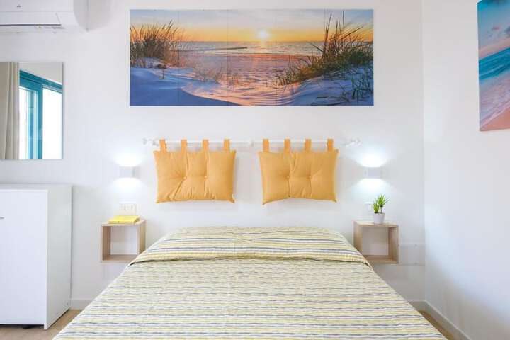 Room 4 of 53