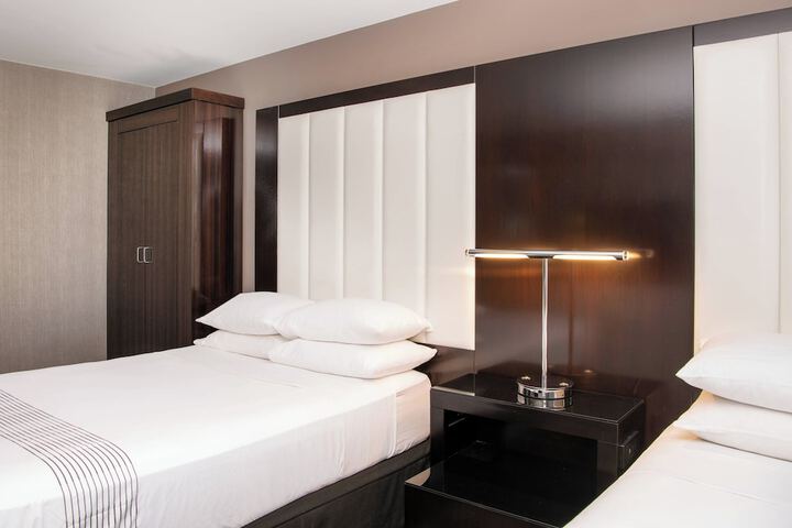 Room 20 of 108