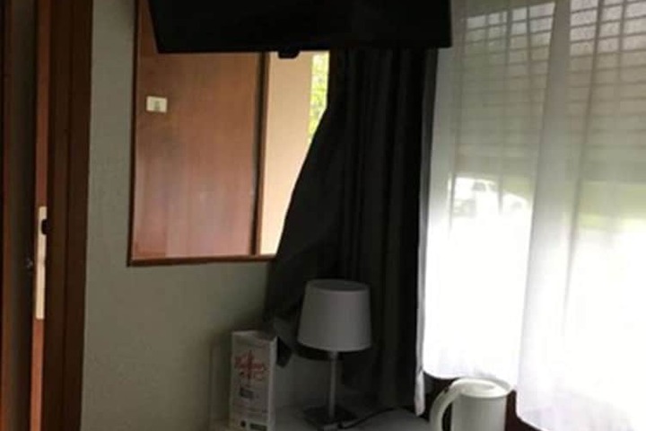 Room 8 of 46