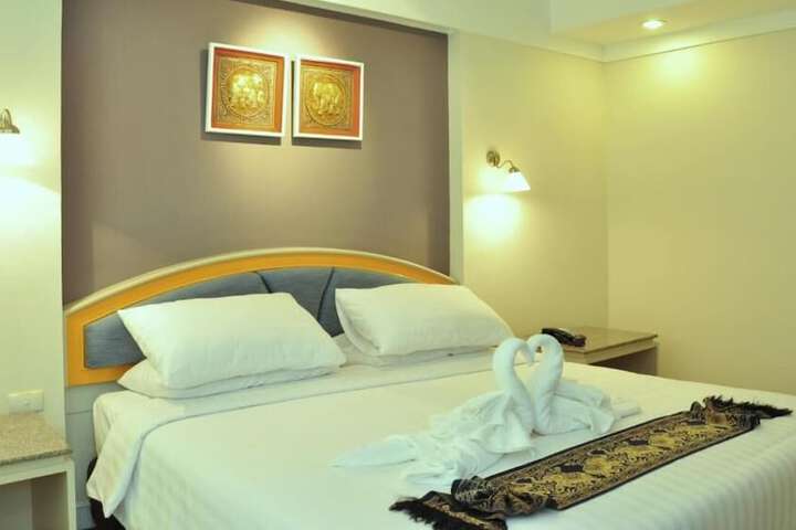Room 40 of 73