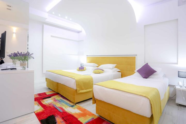 Room 7 of 21