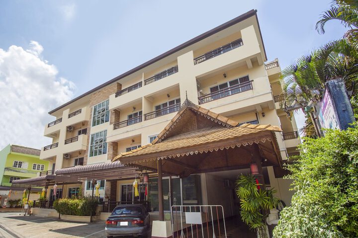 Hotel 37 of 38