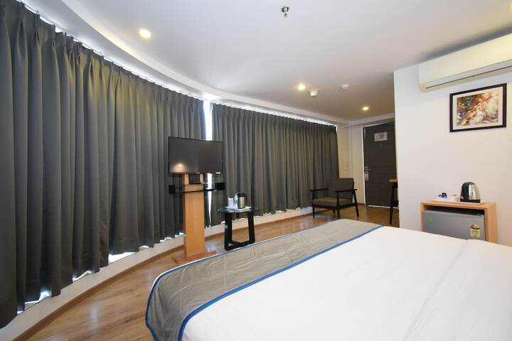 Room 18 of 61