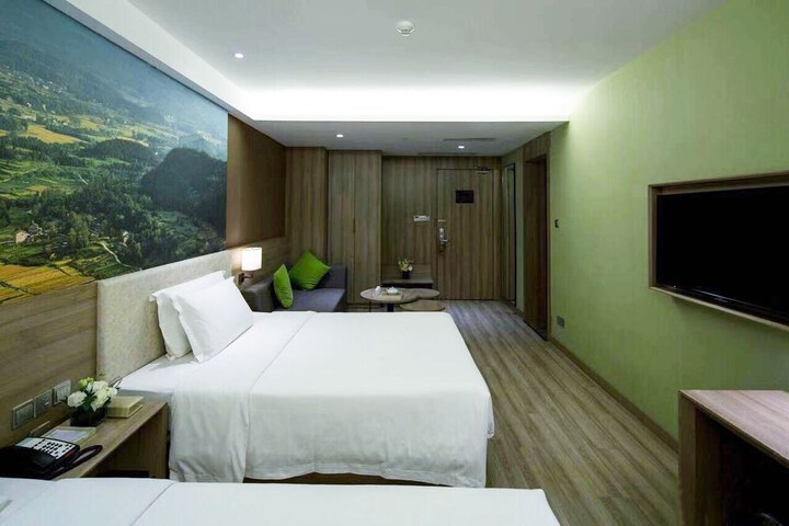 Room 5 of 29