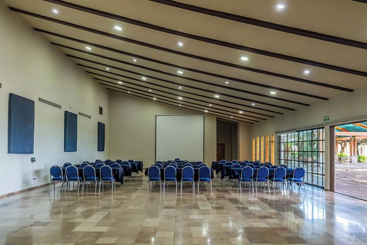 Meeting facility
