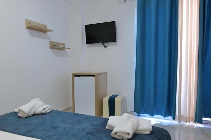 Room 19 of 50