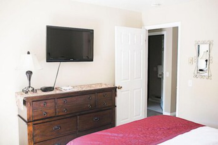 Room 32 of 36