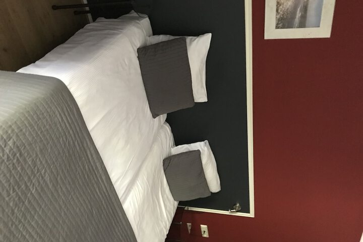 Room 3 of 50