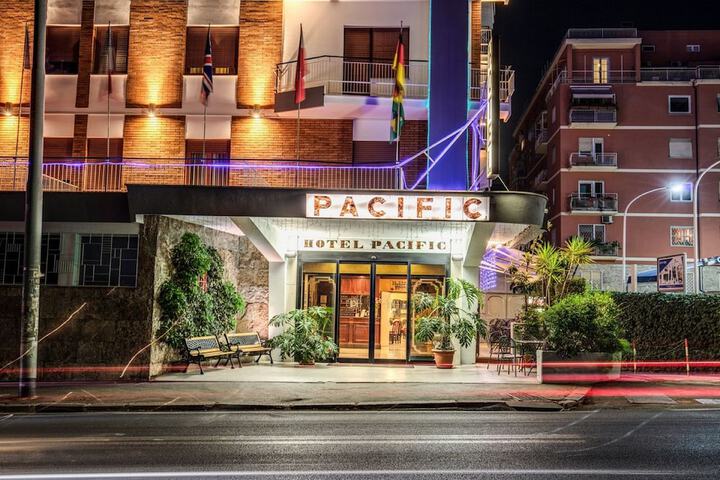 Hotel 70 of 72