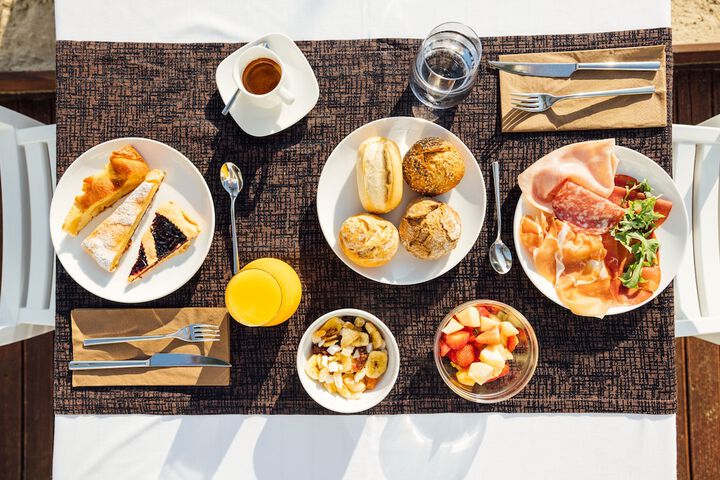 Breakfast/Coffee Service 36 of 55