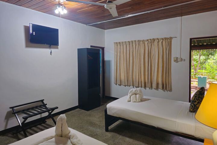 Room 2 of 59