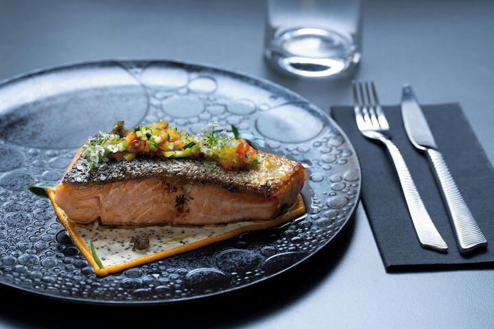 Dining 79 of 128