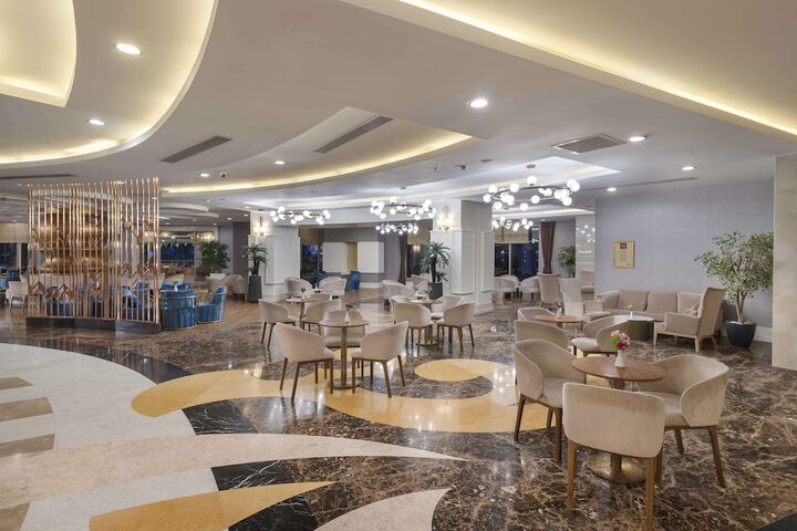 Guest Lobby