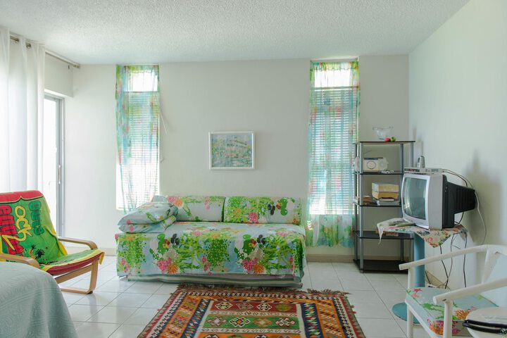 Room 3 of 25