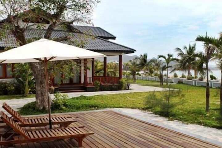 Sundeck 34 of 45