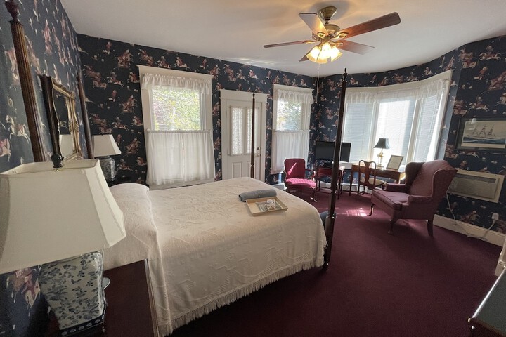 Room 25 of 67