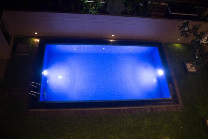 Pool 44 of 62