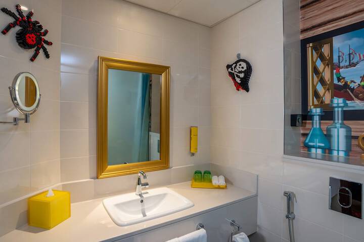 Room 45 of 54